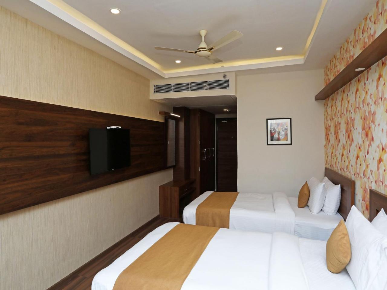 Oyo 16835 Stayotel Kolkata Airport Экстерьер фото