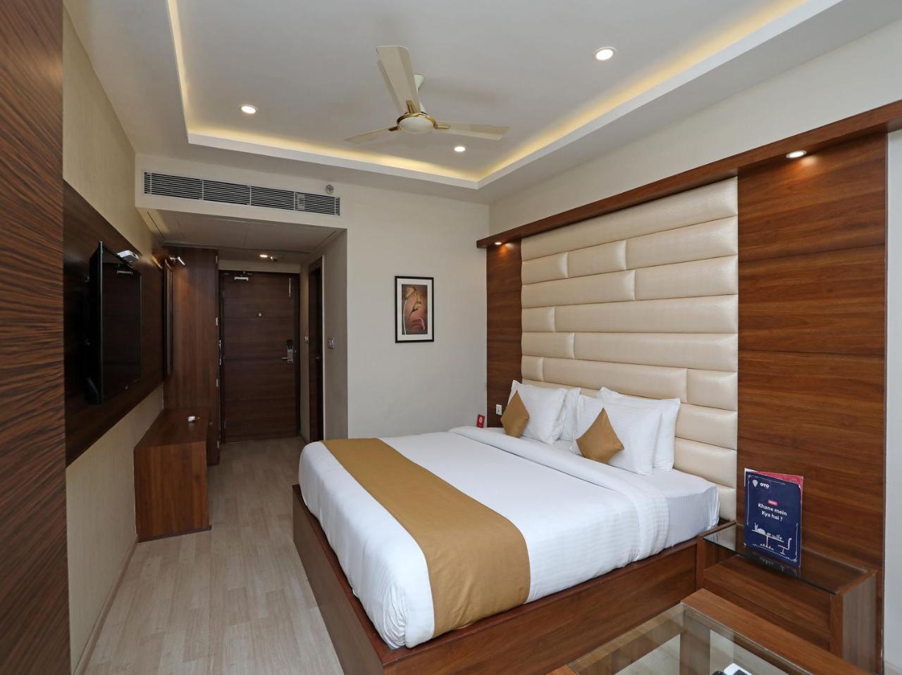 Oyo 16835 Stayotel Kolkata Airport Экстерьер фото
